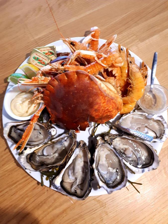Hotel Du Port Bar Restaurant Sarzeau Exteriör bild